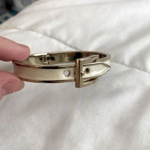 Gold and cream ribbon bangle